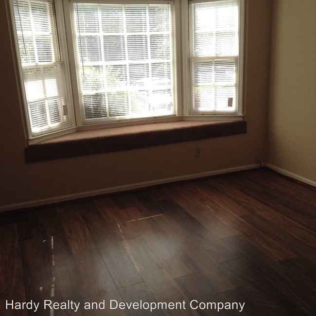 Foto del edificio - 342-344 Leafmore Rd SW