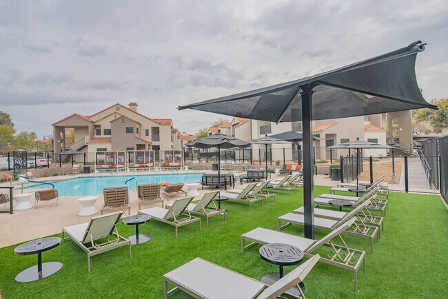 Foto del edificio - 7900 E Princess Dr