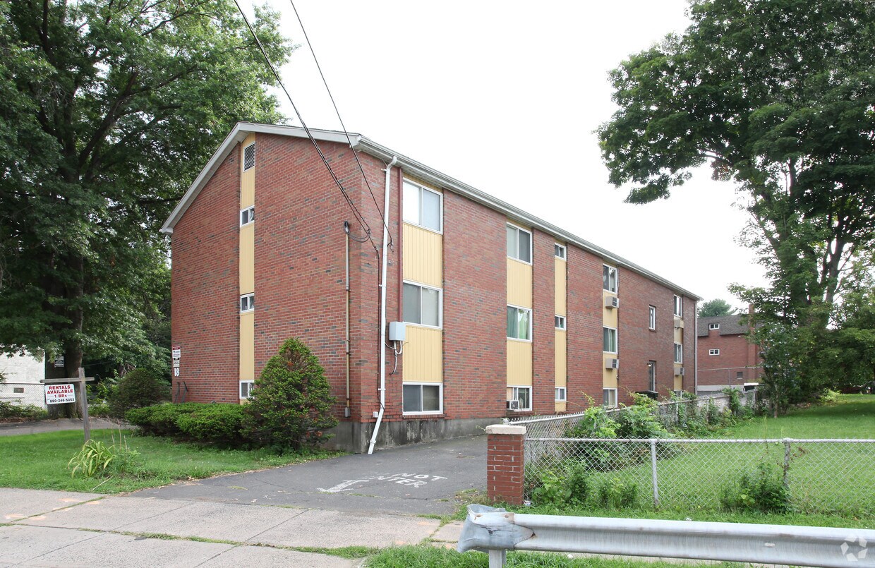 Building Photo - 18 Farmington Ave