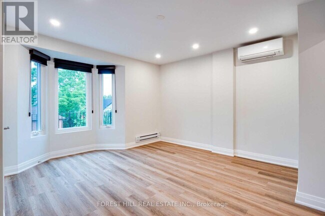 Building Photo - 1 Greensides Ave