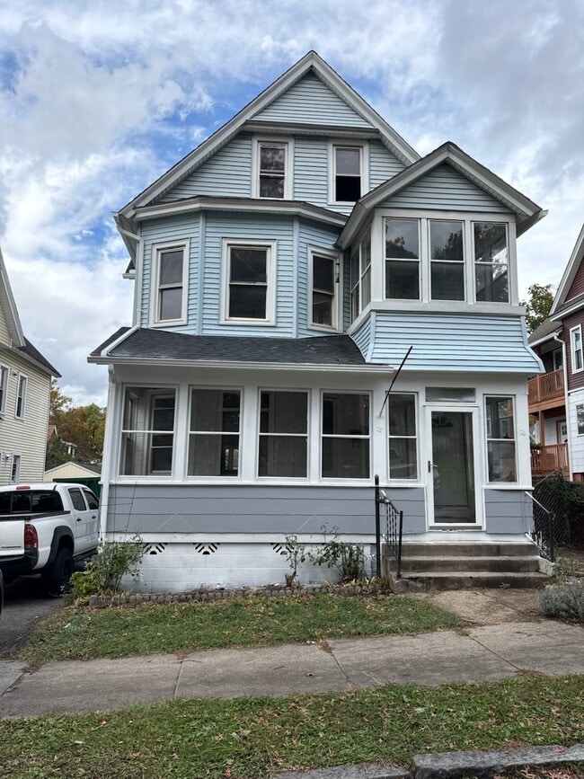 Building Photo - 72 Palmer Ave