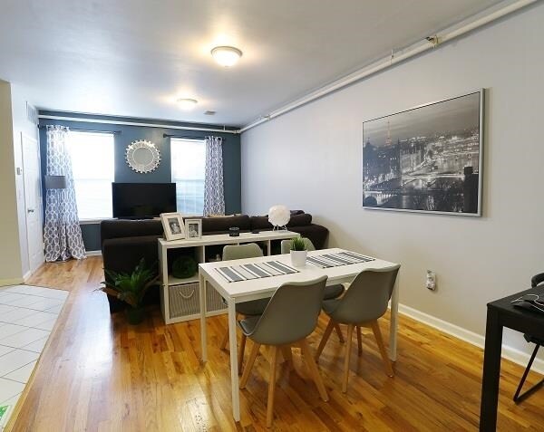 Foto del edificio - 445 Central Ave