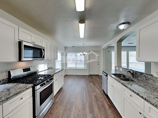 Foto del edificio - 6027 Coventry Falls