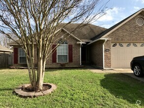 Building Photo - 5304 Lantana Ln