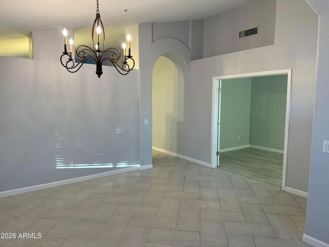 Building Photo - 3069 N 87th Pl