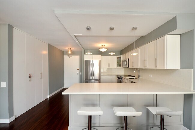 Building Photo - 405 N Wabash Ave