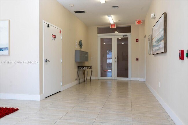 Foto del edificio - 555 E Dania Beach Blvd