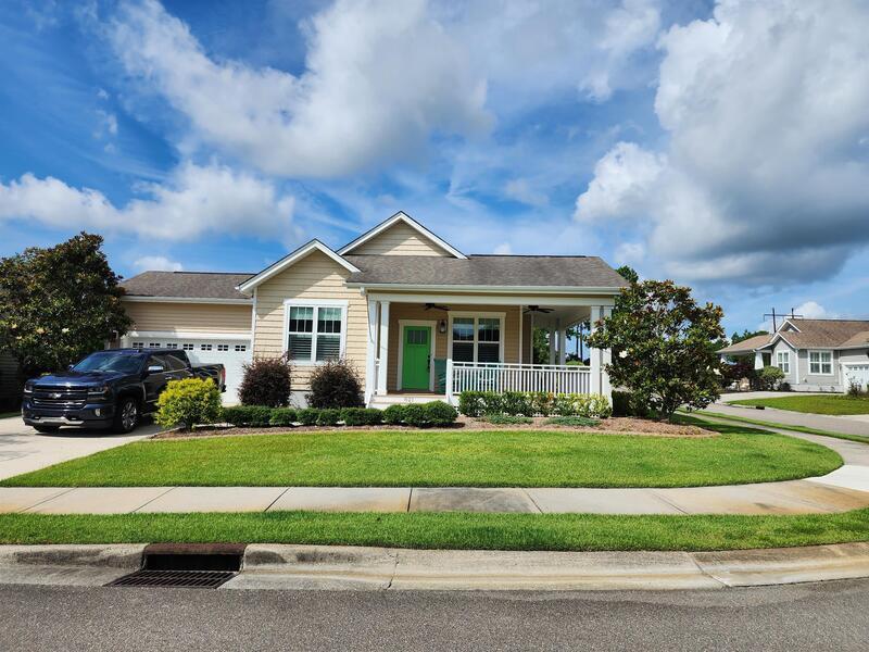 Foto principal - 821 Wildflower Dr