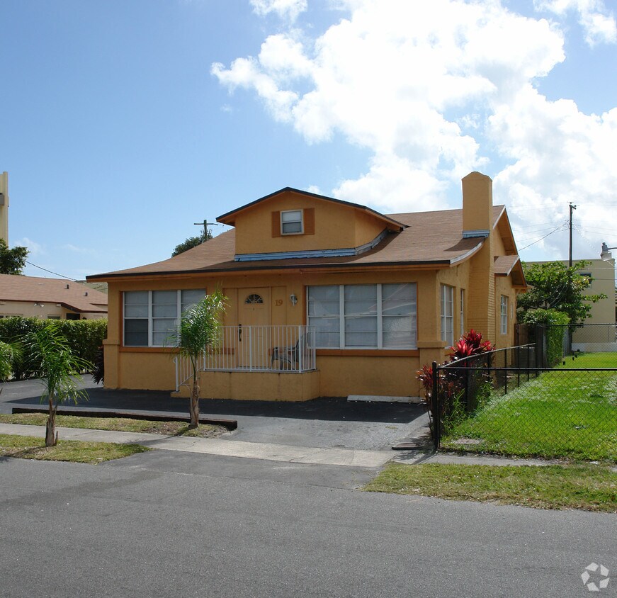 Foto del edificio - 19 SW 6th St