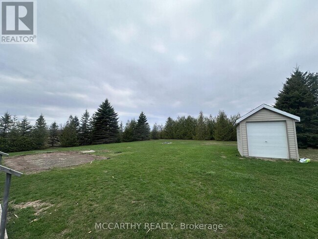 Building Photo - 516354 County Rd 124