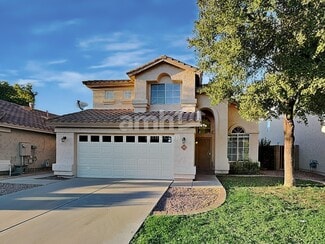 Building Photo - 518 W San Remo St