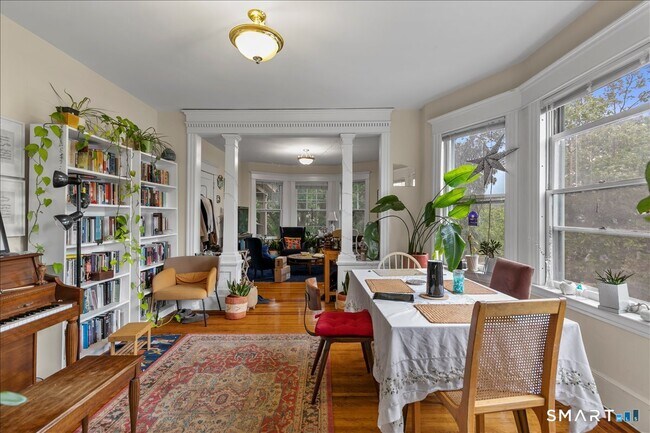 Foto del edificio - 106 Lawrence St