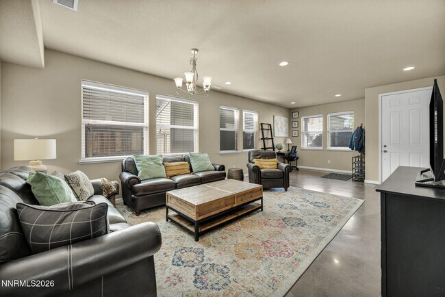 Foto del edificio - 3680 Coastal St