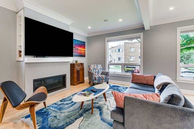 Living room - 4727 N Kiona Ave