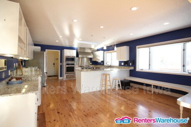 Building Photo - 4805 Westbrooke Pl