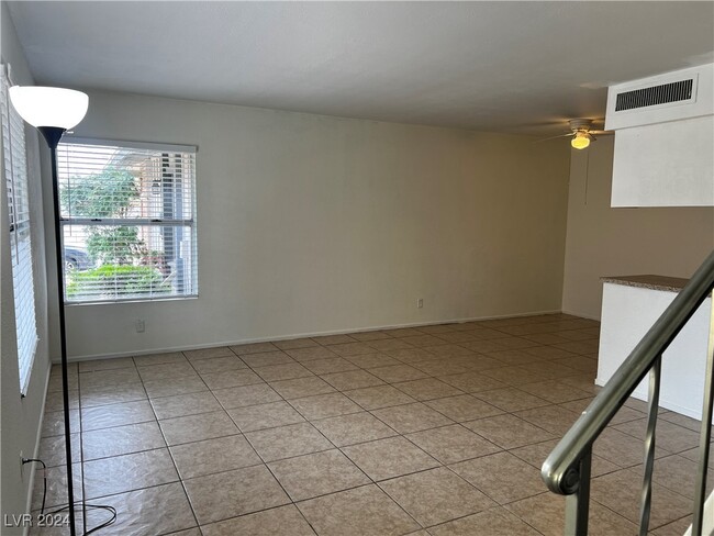 Foto del edificio - 1428 Lorilyn Ave