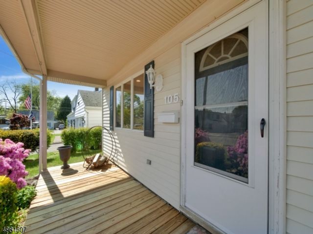 Building Photo - 105 Sherman Ave