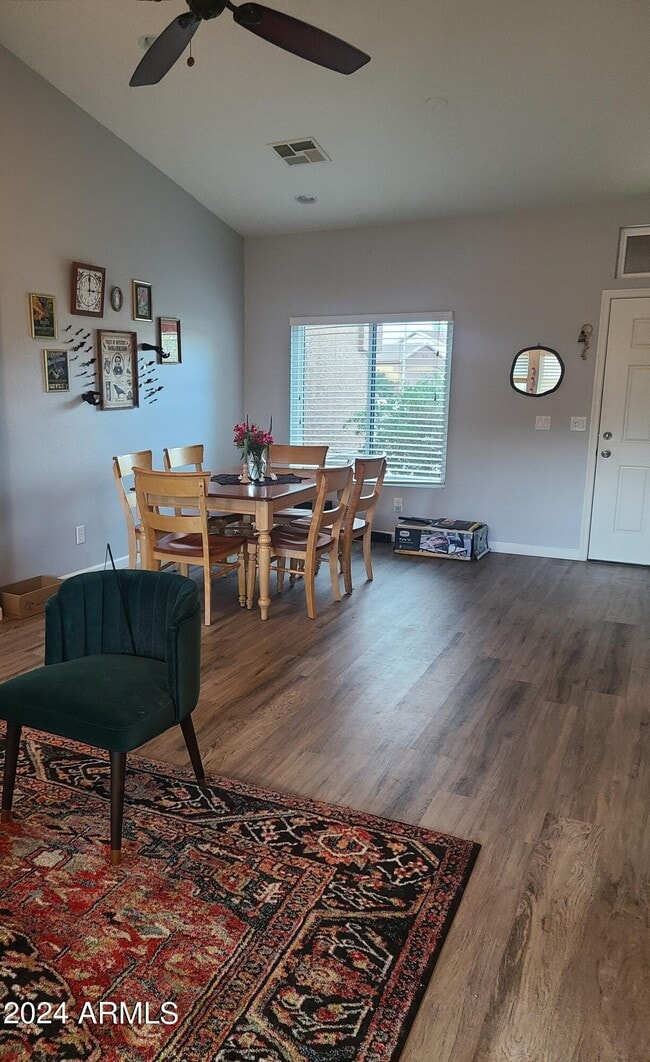 Foto del edificio - 17407 N Larkspur Ln