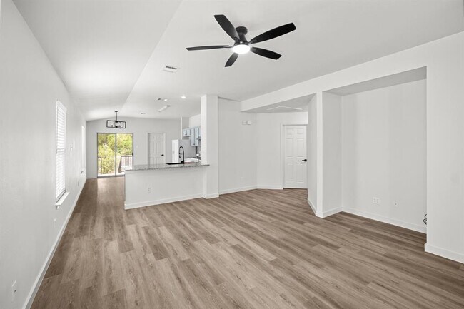 Foto del edificio - 15000 Sassafras Trail
