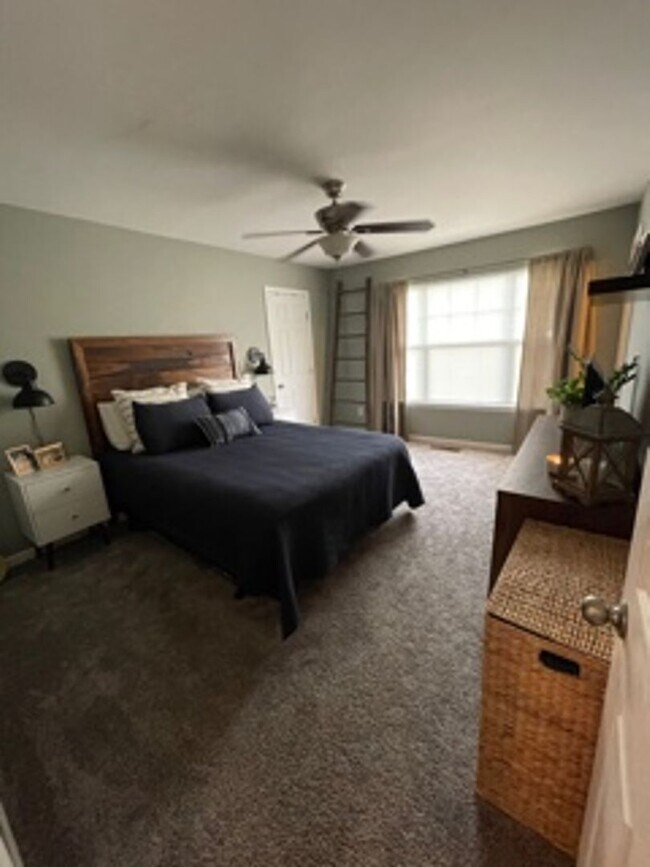 Building Photo - The Nations!