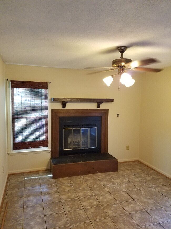 Foto del edificio - 161 Coventry Ln