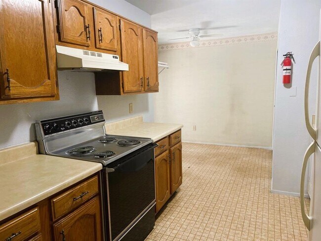 Building Photo - 2870 Pheasant Run