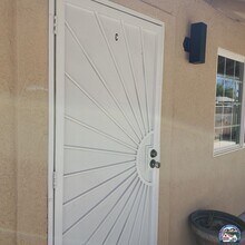 Building Photo - 162 W Alamo St