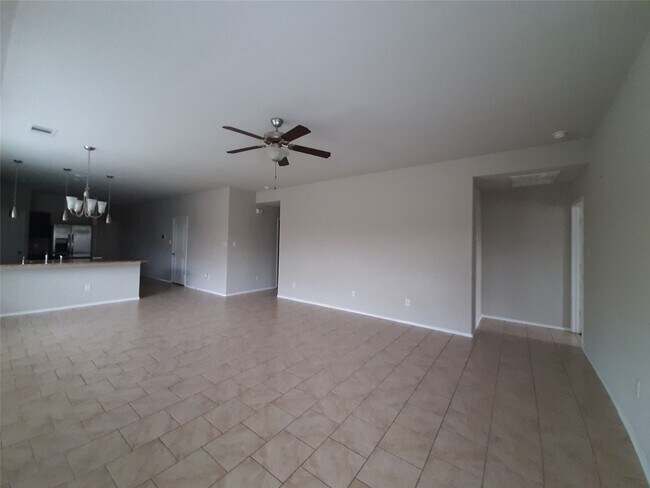 Foto del edificio - 23614 Water Hickory Dr