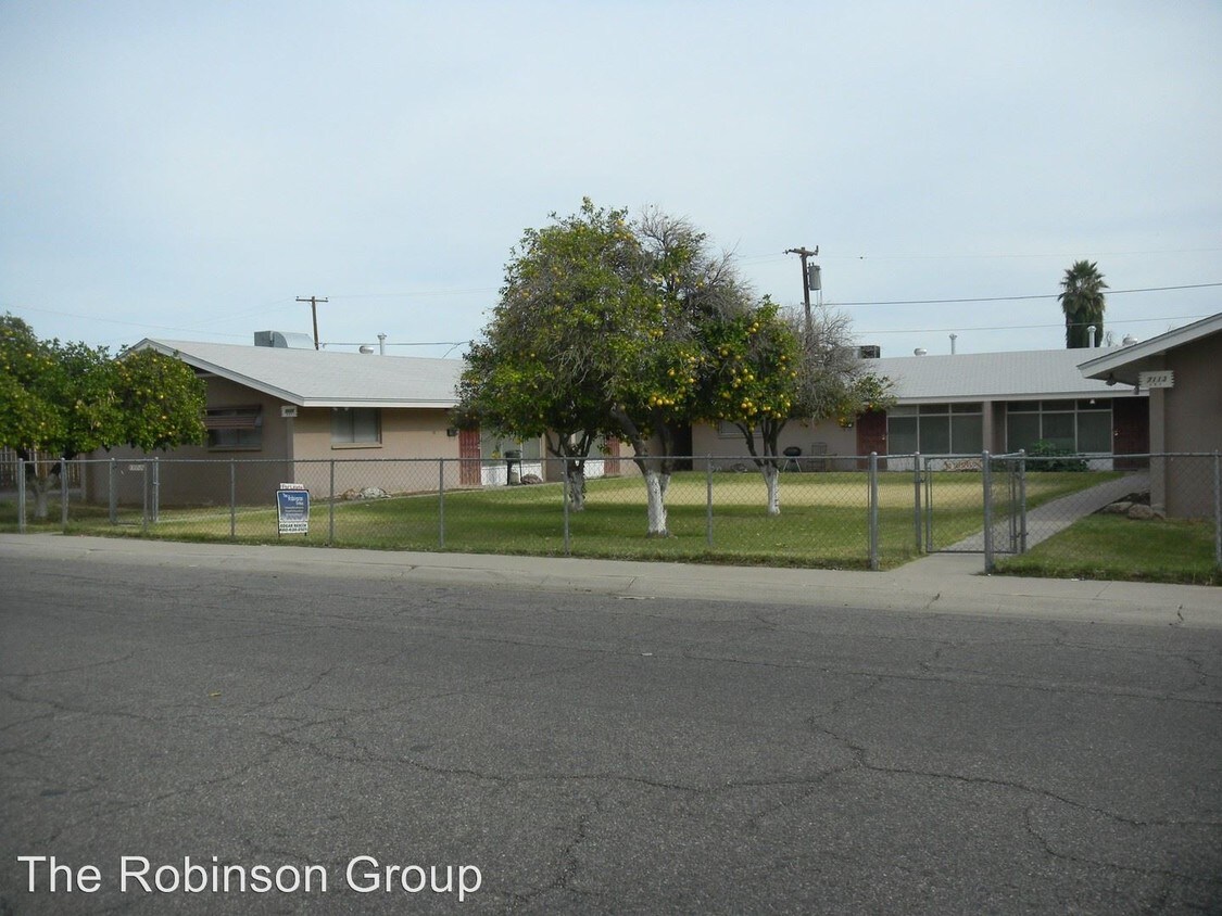 Primary Photo - 7113-7117 N 54th Ave