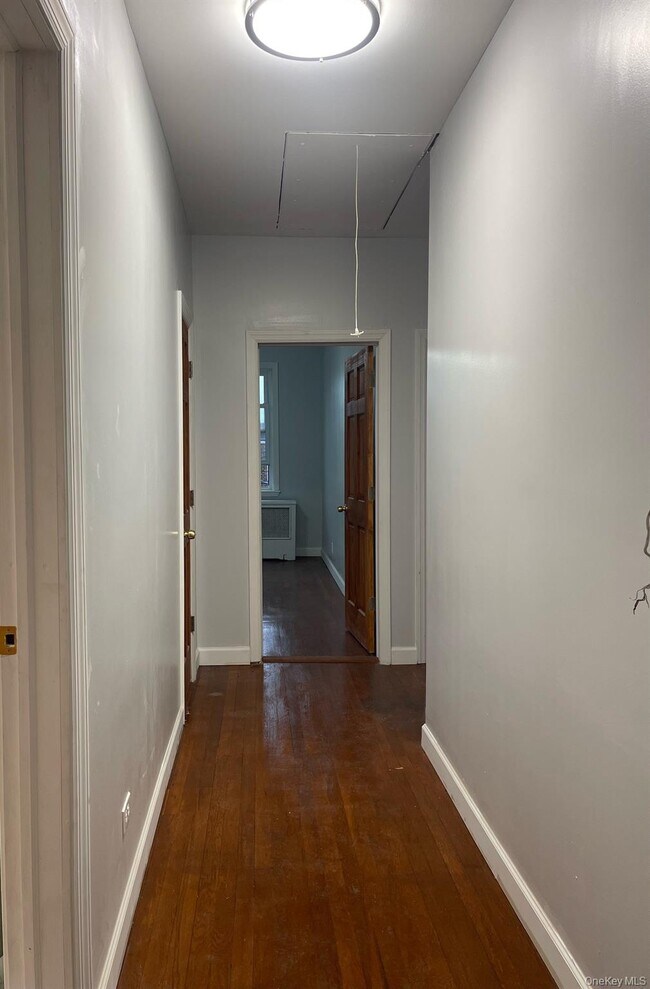 Foto del edificio - 1822 Fowler Ave