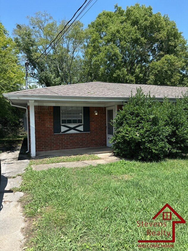 Primary Photo - 803 Gadd Rd