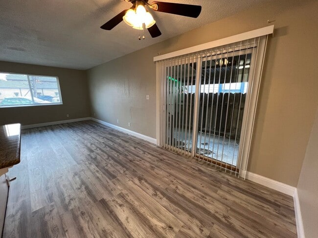 Foto del edificio - 2 Bedroom 1 Bath for rent!