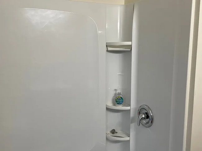 Foto del edificio - 1022 N Menard Ave