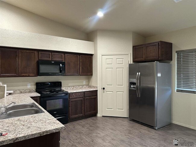 Foto del edificio - 7278 E 39th St