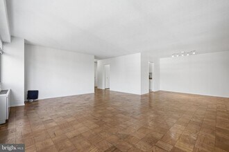 Building Photo - 5500 Friendship Blvd