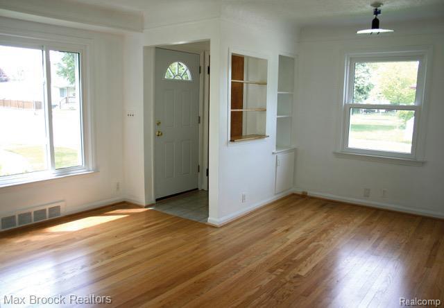 Foto del edificio - 3722 Elmhurst Ave