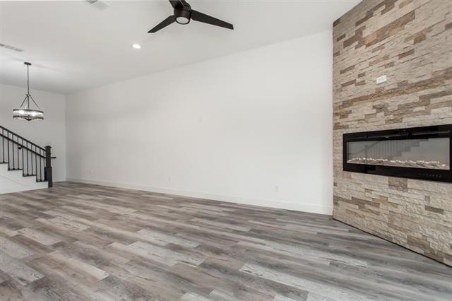 Building Photo - 9495 Timberleaf Dr