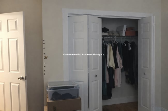 Building Photo - 833-835 Beacon St. Unit 104