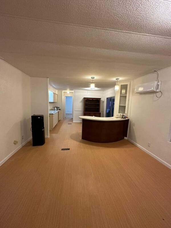 Building Photo - 215 Stratton Ridge Rd