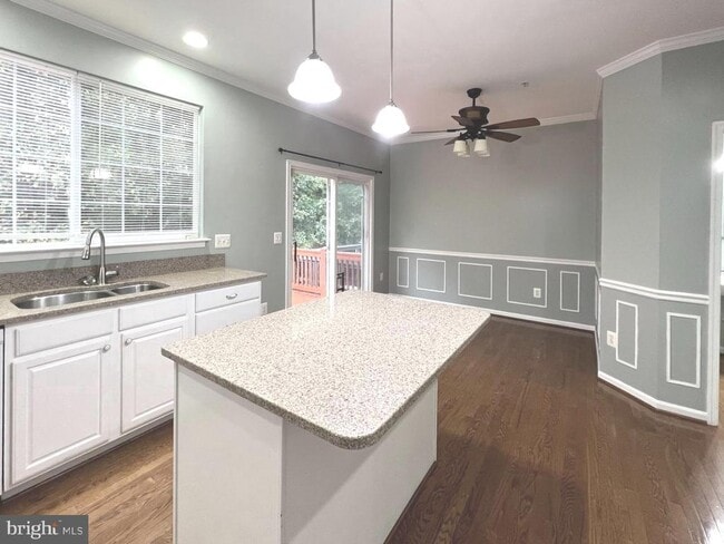 Foto del edificio - 2610 Streamview Dr