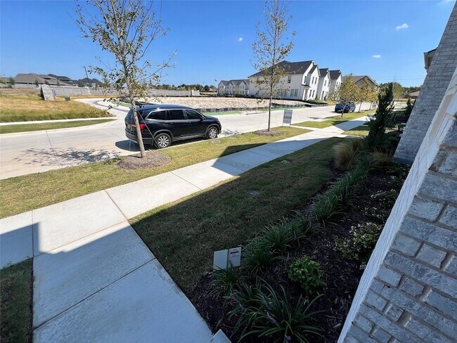 Foto del edificio - 2837 Jacaranda Dr