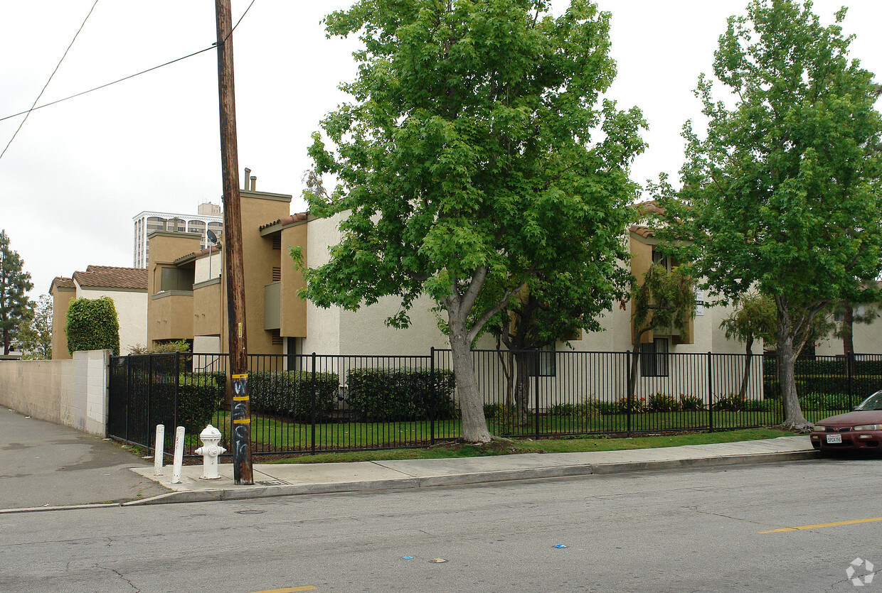 Building Photo - Costa Mesa Family Village