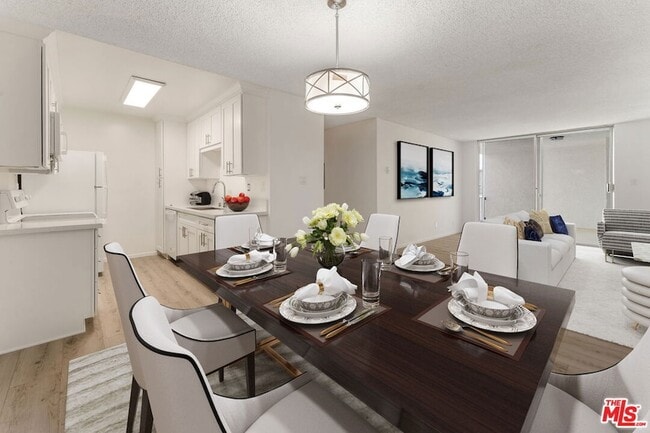 Building Photo - 1114 12th St