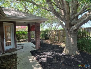 Building Photo - 120 Gardenridge Dr
