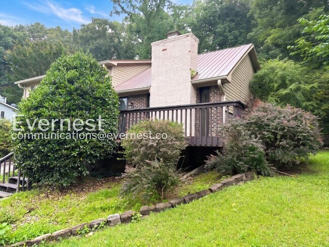 Foto del edificio - 716 Brookview Dr