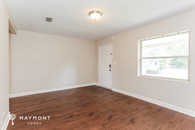 Foto del edificio - 5063 Columbus Ave