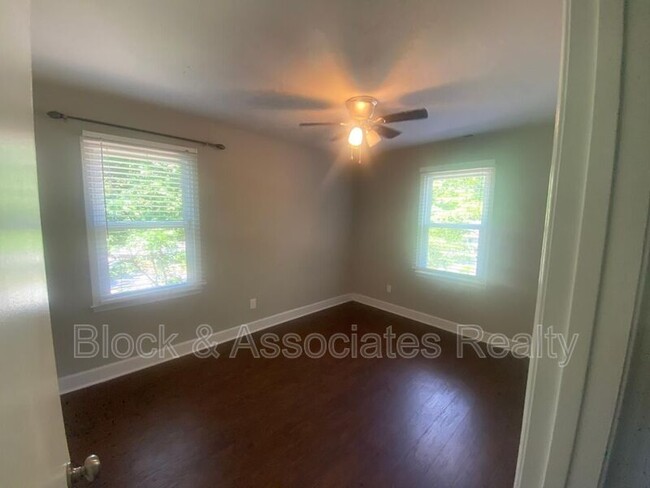 Building Photo - 7924 Brandyapple Dr
