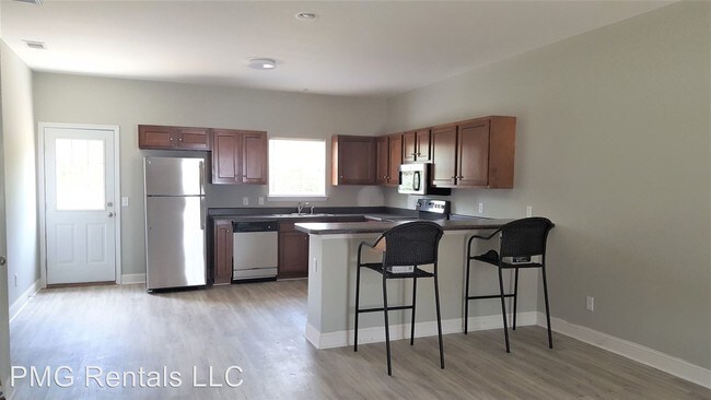 Building Photo - 104 Bonielane Dr