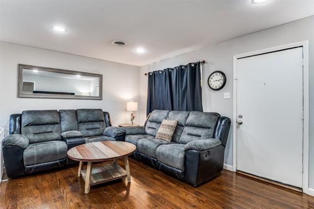 Foto del edificio - 2817 Cumberland Dr