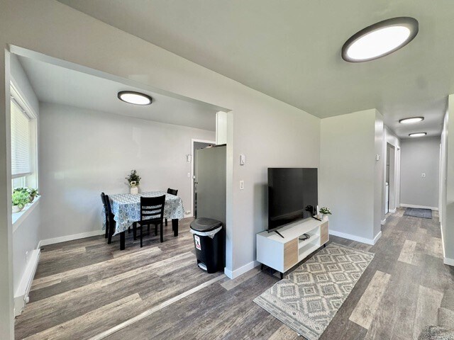 Foto del edificio - 4419 Columbia Blvd